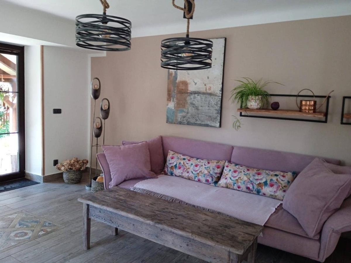 V Podzamci Apartment *